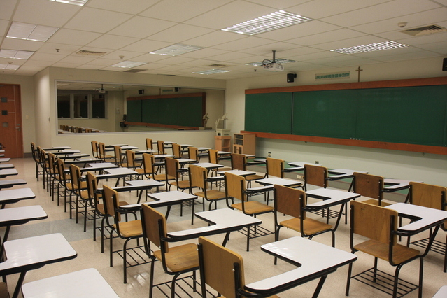 salle de classe.jpg/195.41Ko salle de classe.jpg/195.41Ko